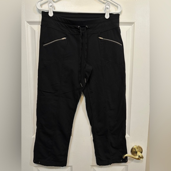 Athleta Pants - Athleta Crop Pants Black Small